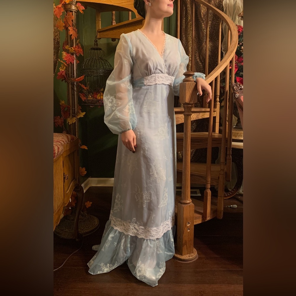 Vintage delicate light blue dress - Picture 4 of 4